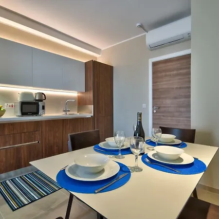 Apartment Summer Residence *